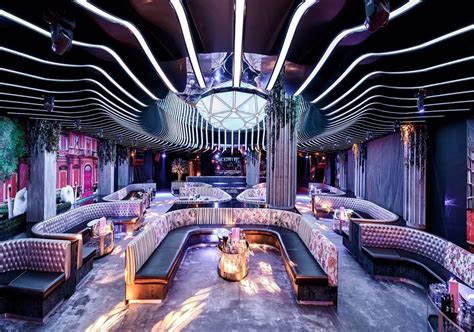 DISCOTHEQUE LOUNGE